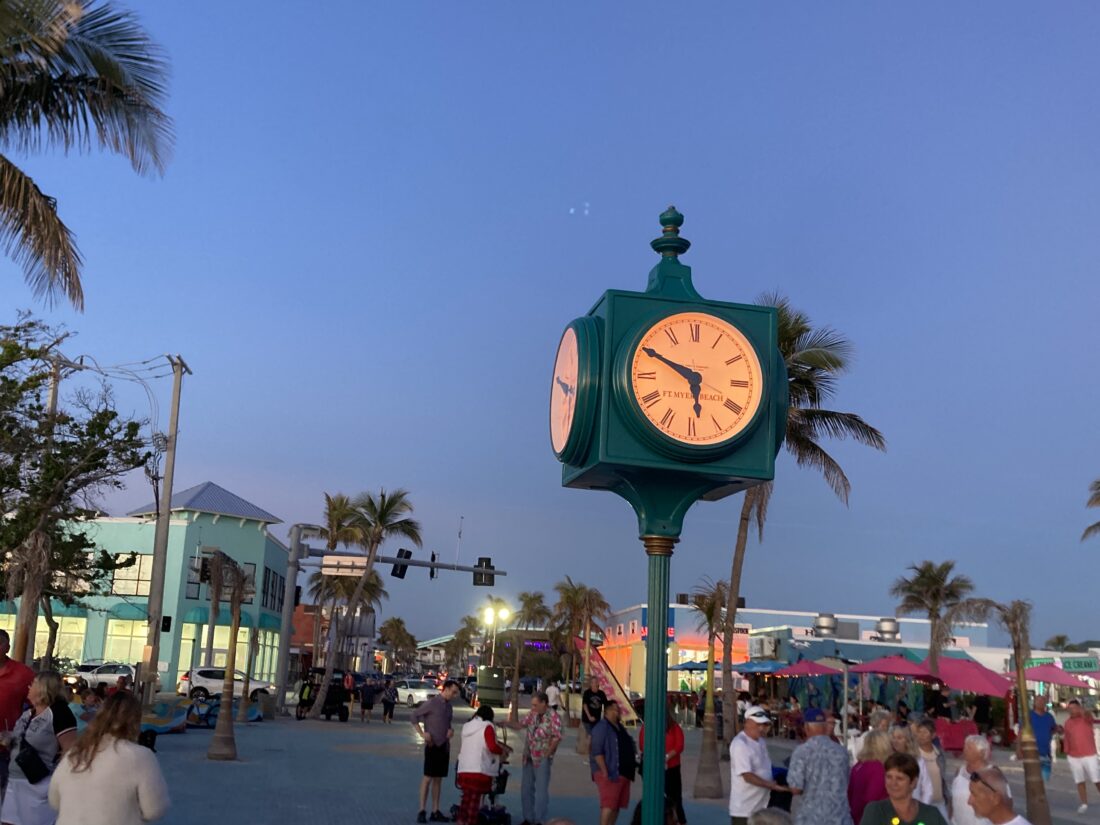 Return of the Times Square Clock - FORT MYERS - Beach Observer and ...